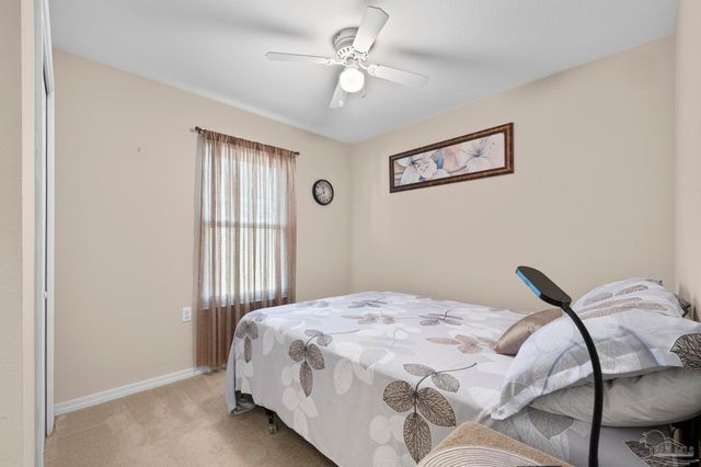 5566 Meadow Creek Pl, Gulf Breeze, FL 32563