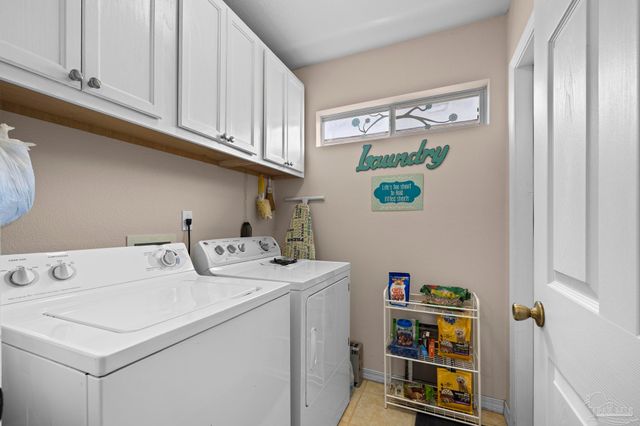 5566 Meadow Creek Pl, Gulf Breeze, FL 32563