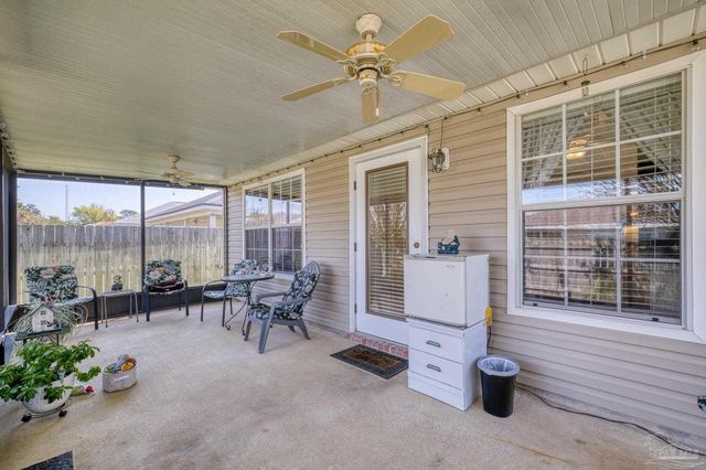 5566 Meadow Creek Pl, Gulf Breeze, FL 32563