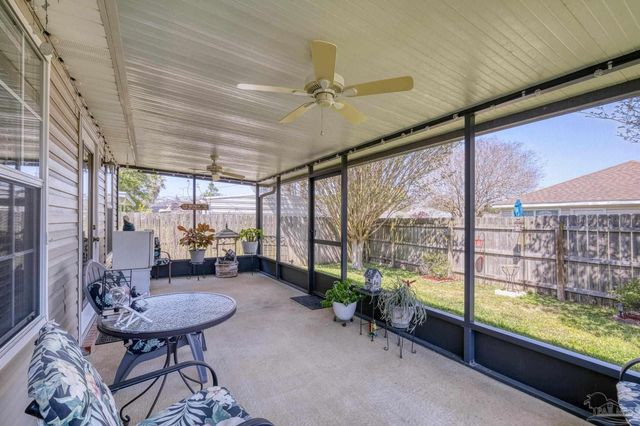 5566 Meadow Creek Pl, Gulf Breeze, FL 32563