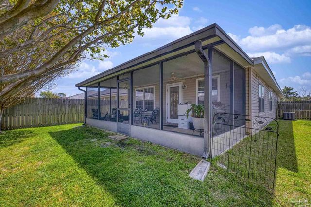 5566 Meadow Creek Pl, Gulf Breeze, FL 32563