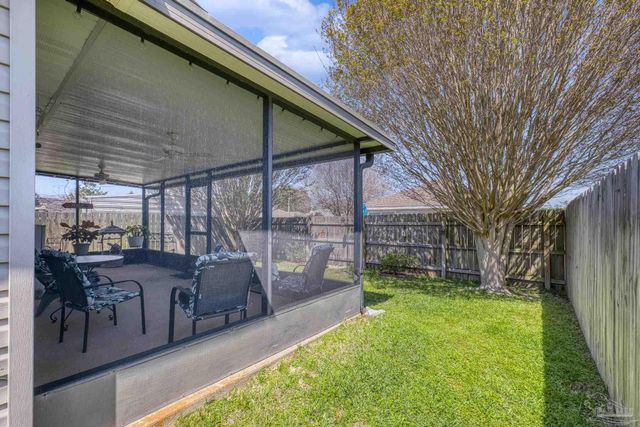 5566 Meadow Creek Pl, Gulf Breeze, FL 32563