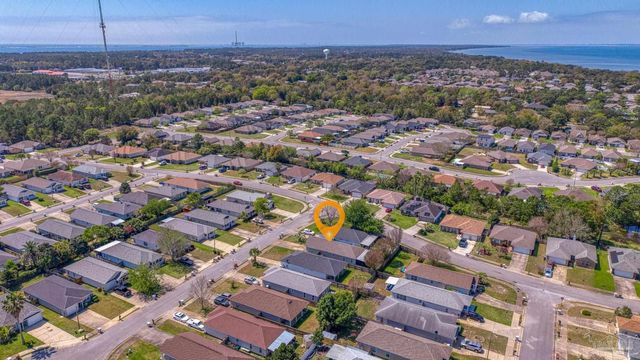 5566 Meadow Creek Pl, Gulf Breeze, FL 32563