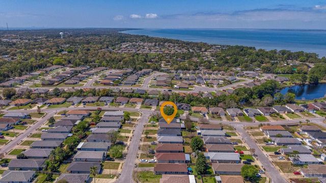 5566 Meadow Creek Pl, Gulf Breeze, FL 32563