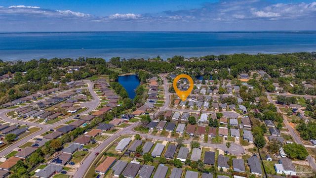 5566 Meadow Creek Pl, Gulf Breeze, FL 32563