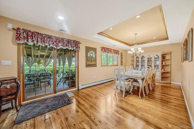 3720 Farmedge Court, Bethpage, NY 11714