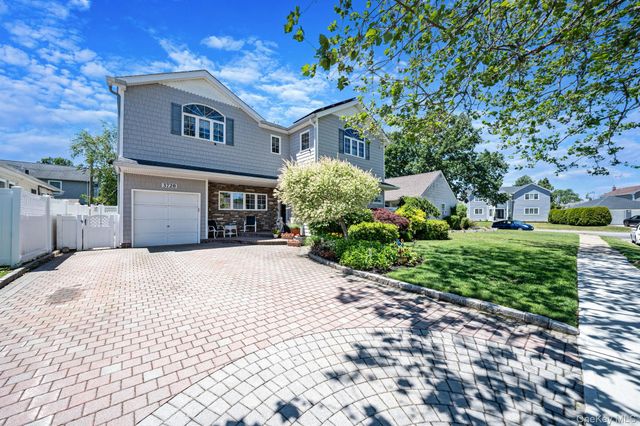 3720 Farmedge Court, Bethpage, NY 11714