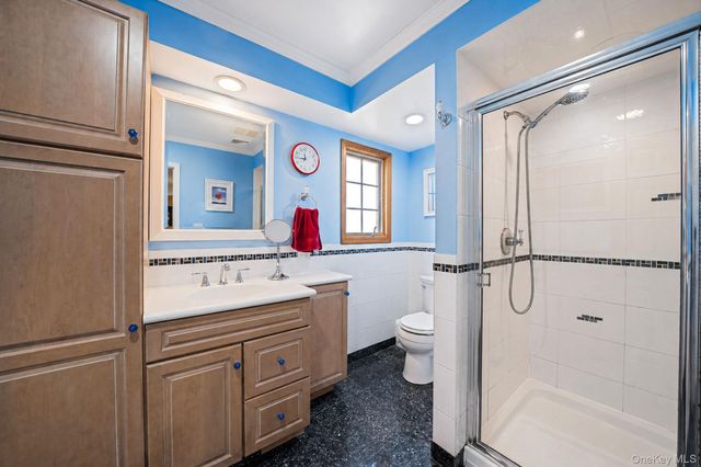 3720 Farmedge Court, Bethpage, NY 11714