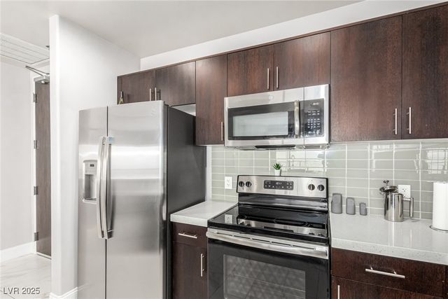 8255 Las Vegas Boulevard 1908, Las Vegas, NV 89123