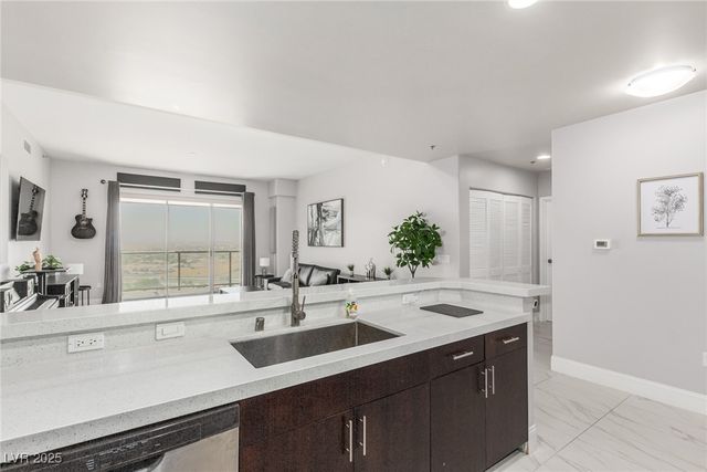 8255 Las Vegas Boulevard 1908, Las Vegas, NV 89123