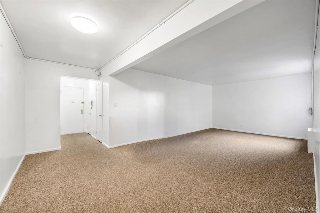 224-24 Union Turnpike 3K, Oakland Gardens, NY 11364 — photo 3