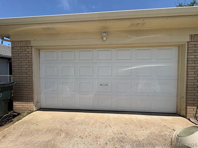 303 E 17th Street, Owasso, OK 74055