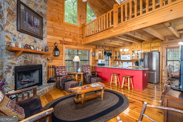 237 Dupont Drive, Blue Ridge, GA 30513