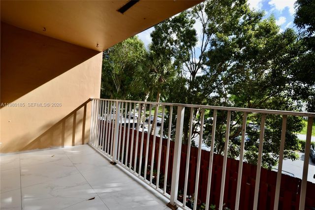 9974 SW 88th St 1020, Miami, FL 33176