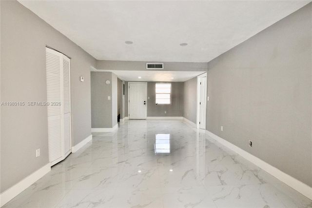 9974 SW 88th St 1020, Miami, FL 33176