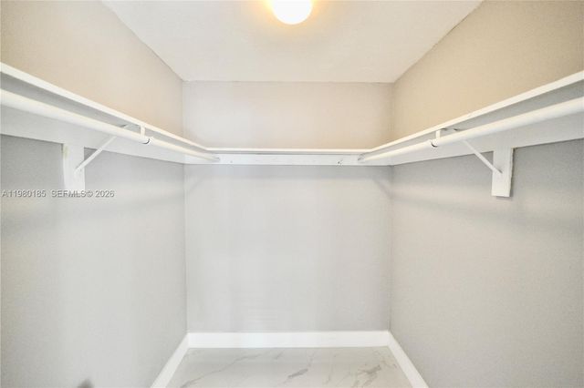 9974 SW 88th St 1020, Miami, FL 33176