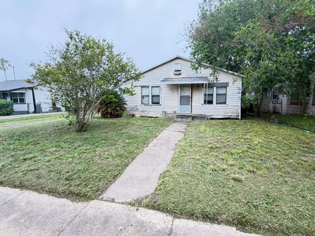 1701 Main Dr, Corpus Christi, TX 78409 — exterior