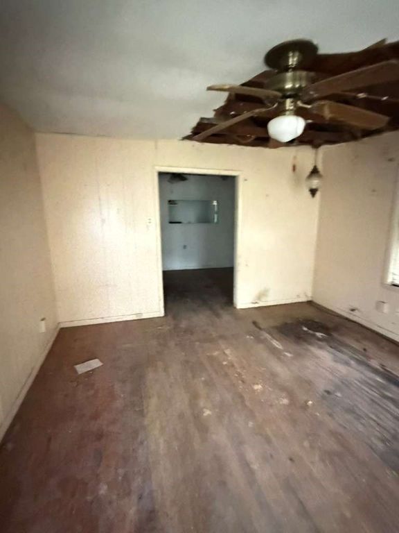 1701 Main Dr, Corpus Christi, TX 78409 — photo 3