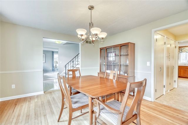 9 Burncoat Way, Pittsford, NY 14534