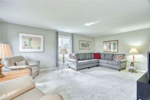 9 Burncoat Way, Pittsford, NY 14534