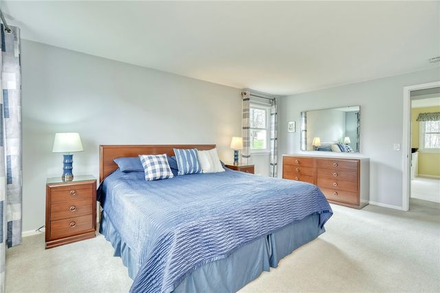 9 Burncoat Way, Pittsford, NY 14534