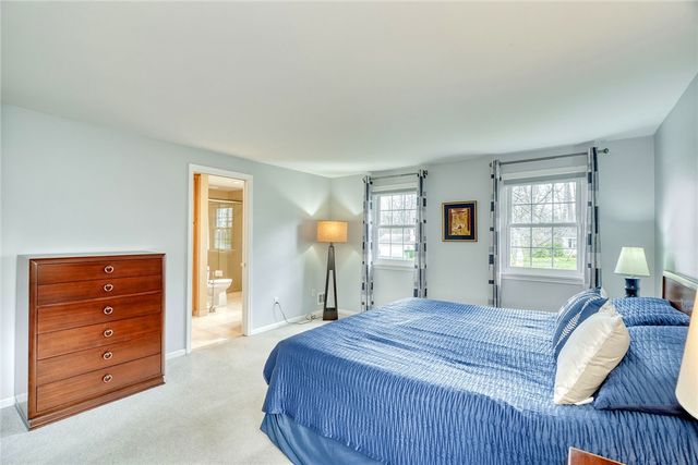 9 Burncoat Way, Pittsford, NY 14534