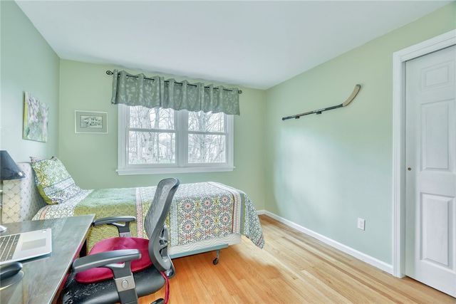 9 Burncoat Way, Pittsford, NY 14534