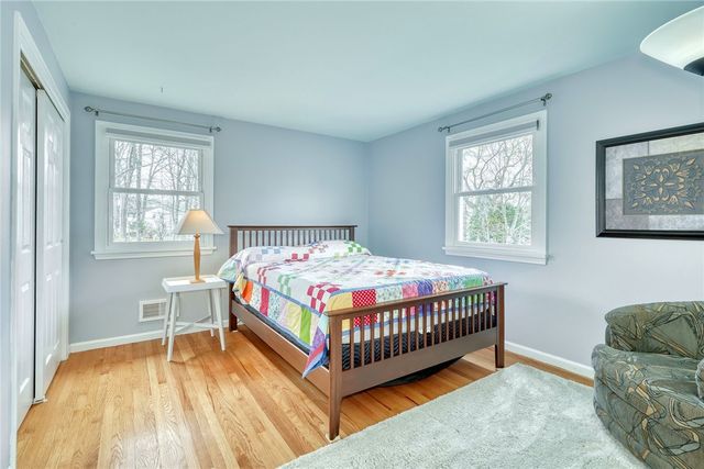 9 Burncoat Way, Pittsford, NY 14534