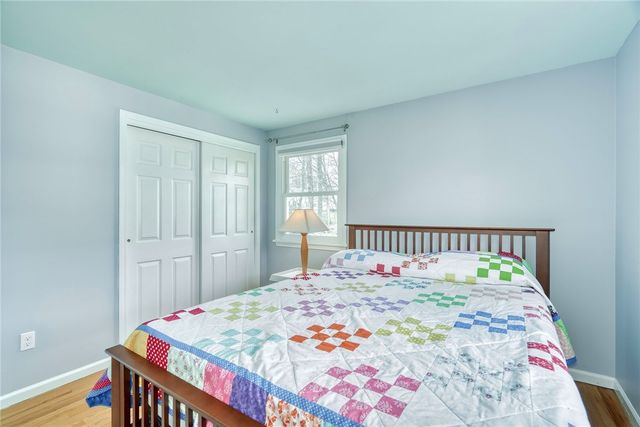 9 Burncoat Way, Pittsford, NY 14534