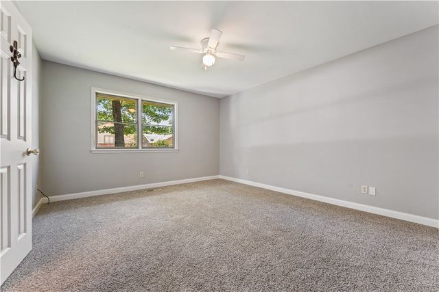 20 Munster Drive, Bella Vista, AR 72715