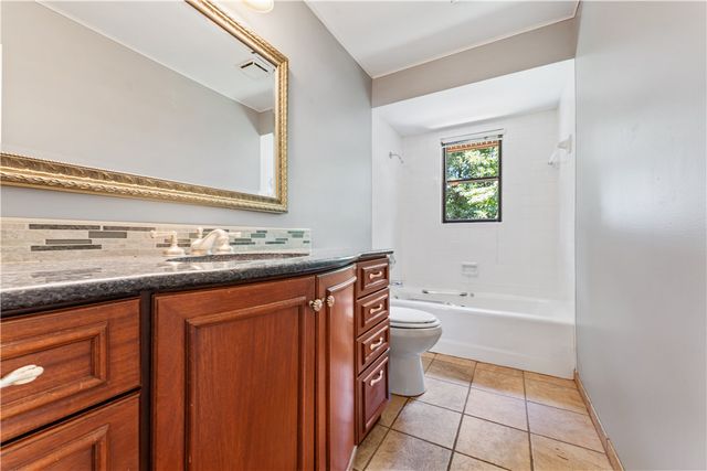 20 Munster Drive, Bella Vista, AR 72715