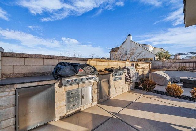 5698 S RUBY DR, St. George, UT 84790