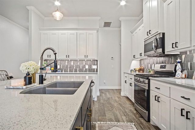 17816 Morning Sky Court, Edmond, OK 73012