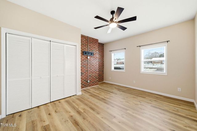 834 Gray Station Sulphur Springs Road, Jonesborough, TN 37659