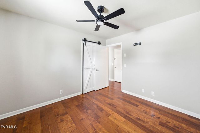 834 Gray Station Sulphur Springs Road, Jonesborough, TN 37659