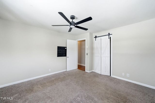 834 Gray Station Sulphur Springs Road, Jonesborough, TN 37659