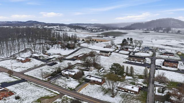 834 Gray Station Sulphur Springs Road, Jonesborough, TN 37659