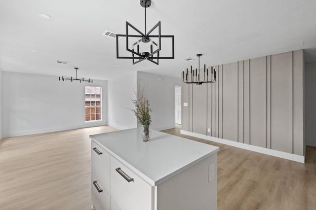 903 Cardiff DR, Austin, TX 78745