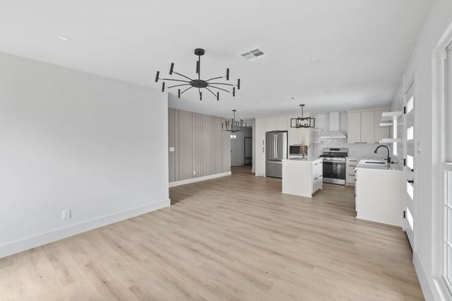 903 Cardiff DR, Austin, TX 78745