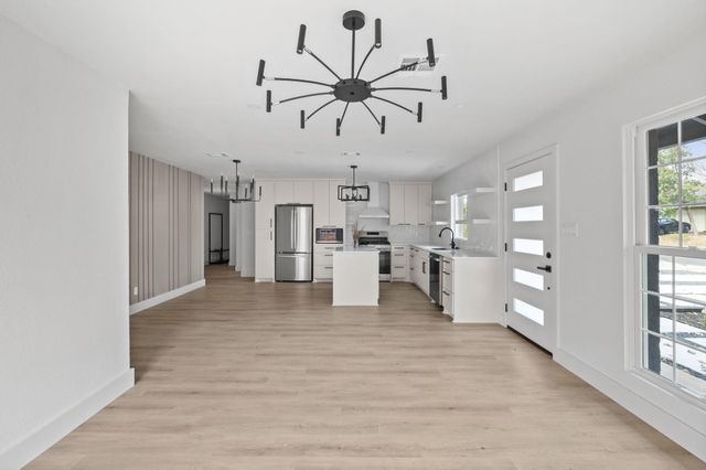 903 Cardiff DR, Austin, TX 78745