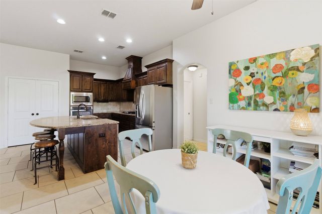 1030 Lester Burt Road, Farmersville, TX 75442