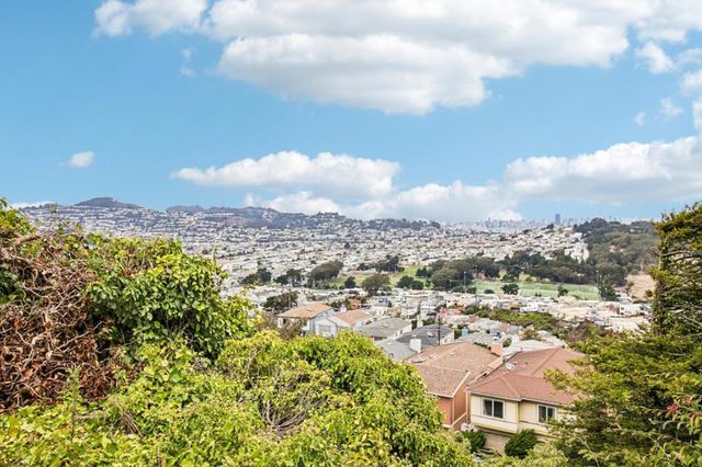 74 Dalerose Court, Daly City, CA 94014