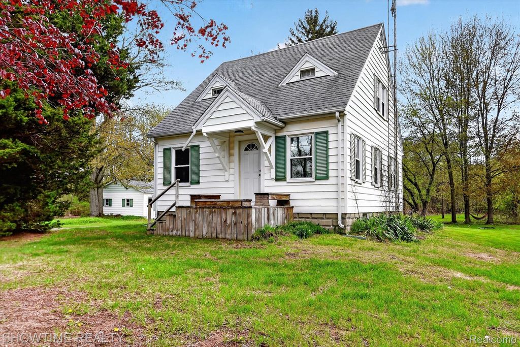 2970 Range Road, Port Huron, MI 48060