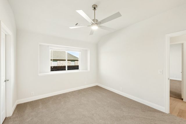 926 S Bluebird Lane, Midlothian, TX 76065
