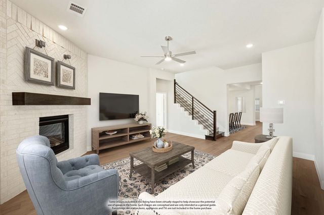 926 S Bluebird Lane, Midlothian, TX 76065