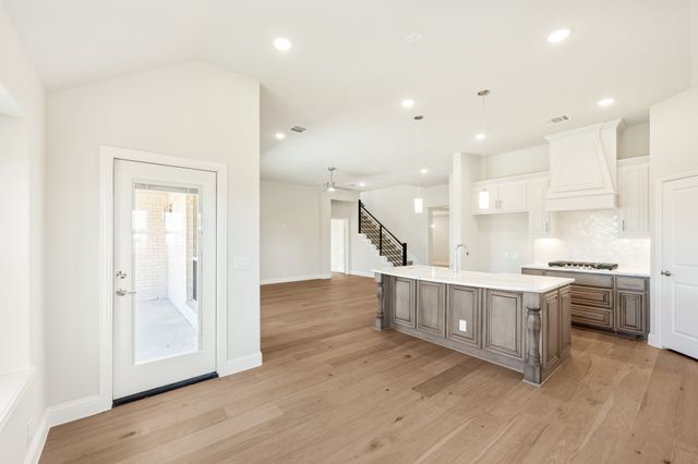 926 S Bluebird Lane, Midlothian, TX 76065
