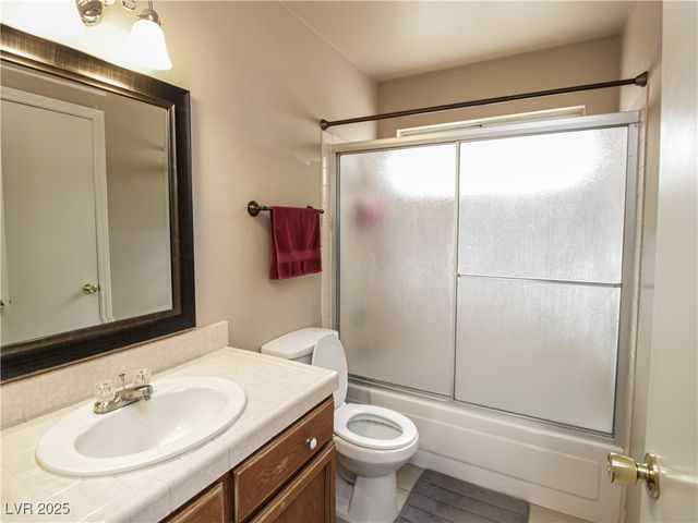 1636 Royal Palm Drive, Las Vegas, NV 89128