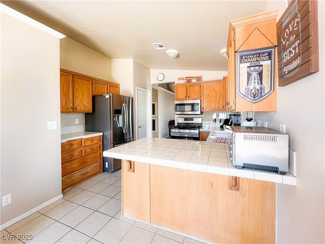 1636 Royal Palm Drive, Las Vegas, NV 89128