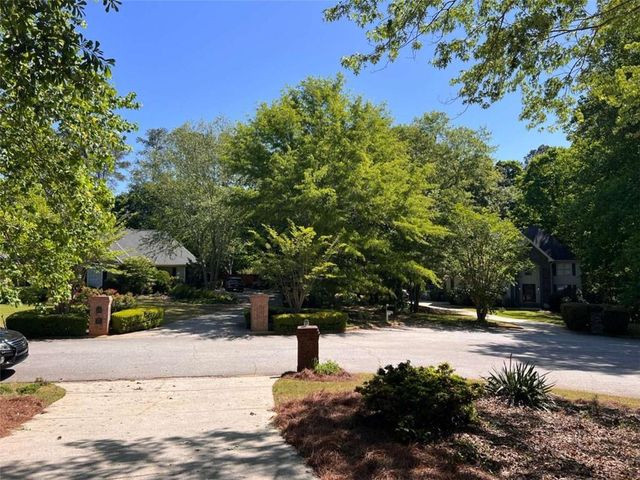3707 Coldwater Lane, Snellville, GA 30039