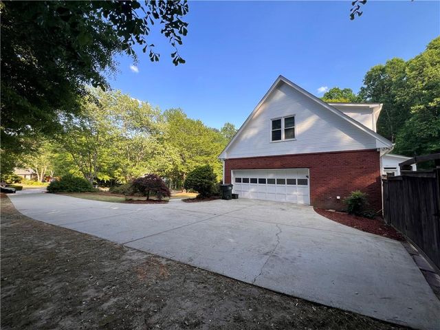 3707 Coldwater Lane, Snellville, GA 30039